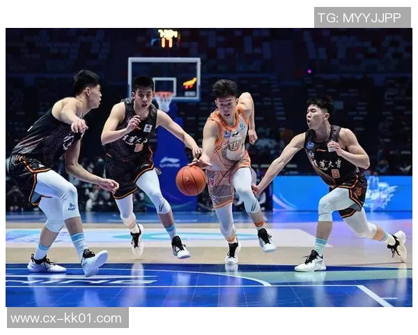 CBA18赛季辽宁队与福建队首场激战回顾精彩瞬间与赛场亮点分析